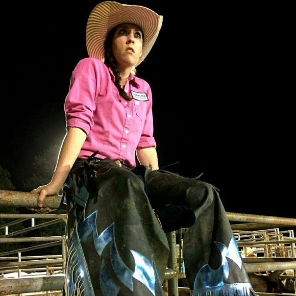 Meet your Posher, Jessie - Picture 3 of 8